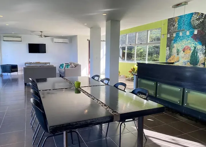 Villa Casa Mist Luxury Only 5 Mins To The *