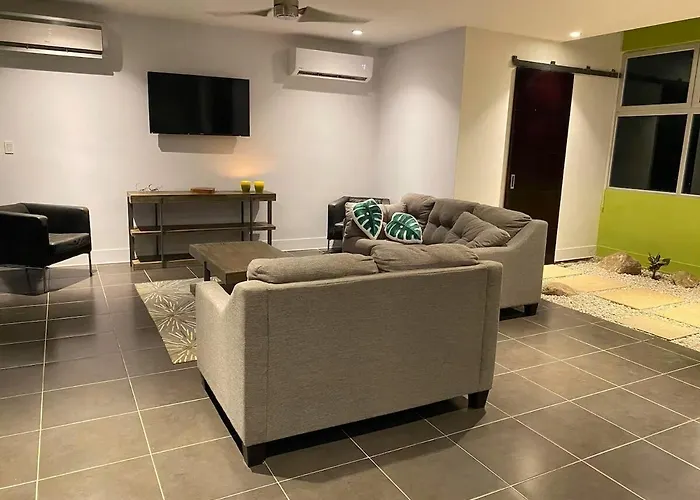 Casa Mist Luxury Only 5 Mins To The Villa Santa Cruz (Guanacaste)